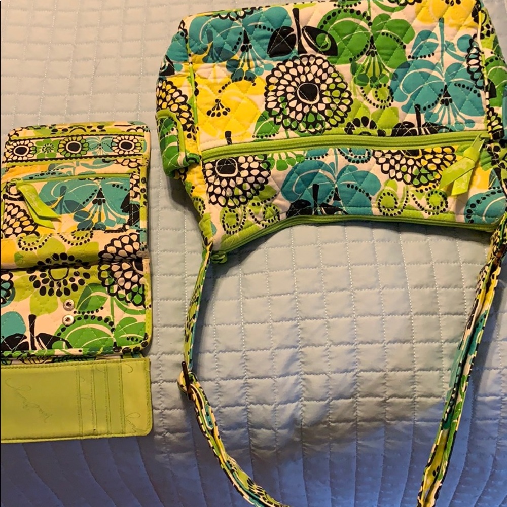 Vera Bradley Purse with matching Wallet.